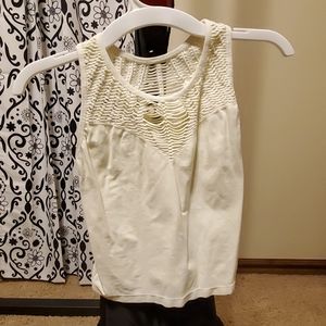 Creme crop top